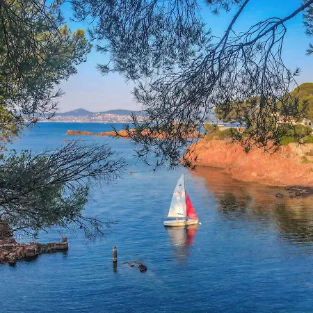 Διαμέρισμα Quiet, Beautiful And Stylish House In Saint-raphael