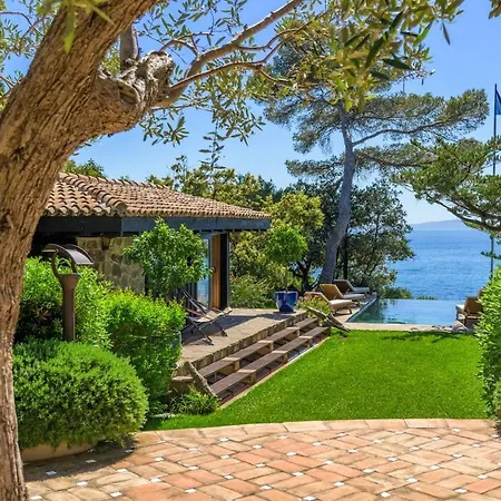 Quiet, Beautiful And Stylish House In Saint-raphael Διαμέρισμα *