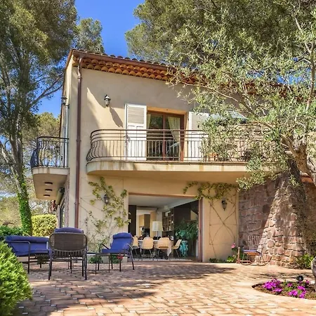 Διαμέρισμα Quiet, Beautiful And Stylish House In Saint-raphael *